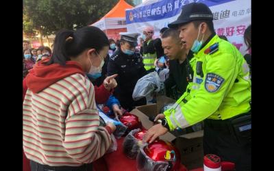 摩電騎乘人員不戴頭盔 處置并通報(bào)所在單位