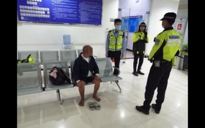 七旬老人寒夜迷路，中山鐵騎暖心相助