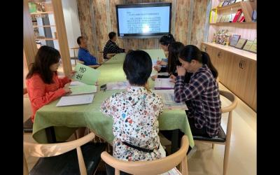 南朗街道組織教師深入學(xué)習(xí)研討《中山市小學(xué)語文作業(yè)設(shè)計與實施指導(dǎo)意見》