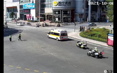 開(kāi)辟救援“綠色通道”！中山警醫(yī)聯(lián)動(dòng)護(hù)送傷者緊急就醫(yī)